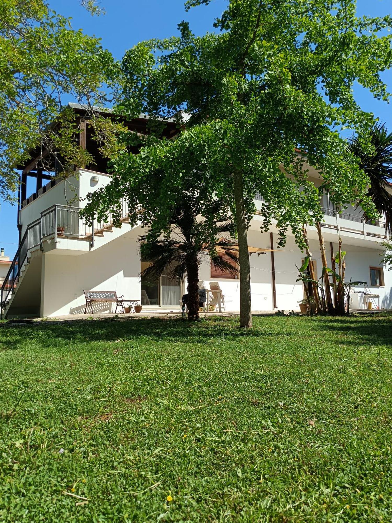La Casa Del Noce Villa Ruffano Luaran gambar